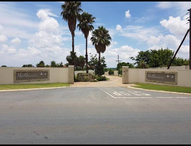 LAND FOR SALE IN KNOPPIESLAAGTE